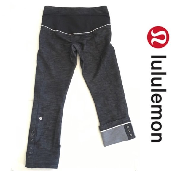 Lululemon denim Ride Button On Crop scalloped hem - Picture 1 of 10